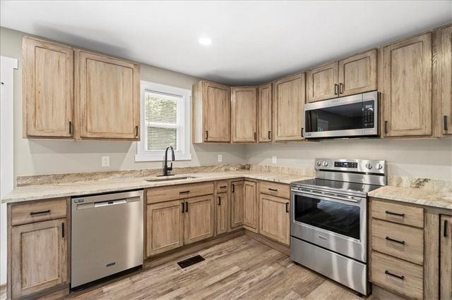 126 Church Road SW, Calhoun, GA 30701