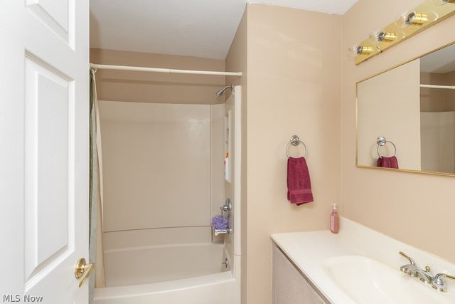 3289 Twain Circle, Brunswick, OH 44212