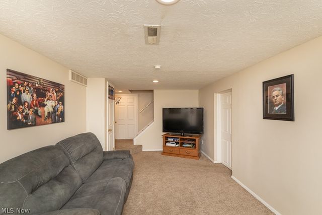 3289 Twain Circle, Brunswick, OH 44212