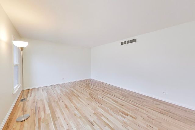 4053 Cumnor Road, Downers Grove, IL 60515