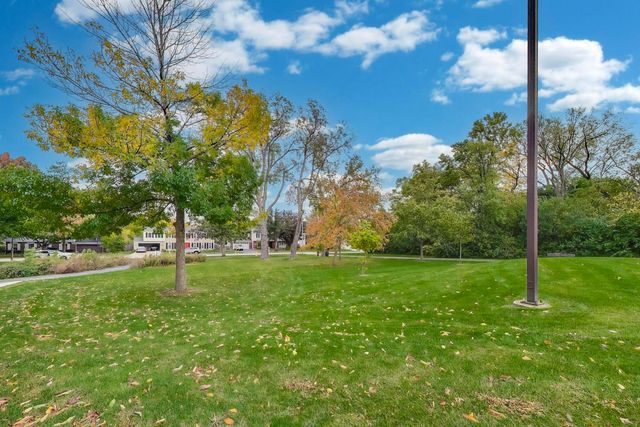 4053 Cumnor Road, Downers Grove, IL 60515