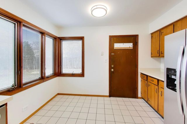 4053 Cumnor Road, Downers Grove, IL 60515