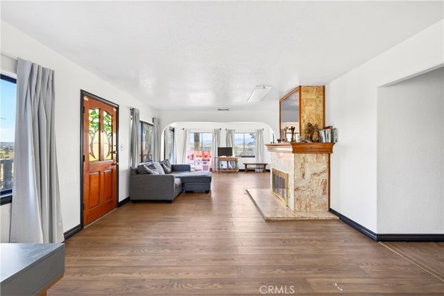 5641 Rutile, Jurupa Valley, CA 92509