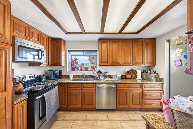 5641 Rutile, Jurupa Valley, CA 92509