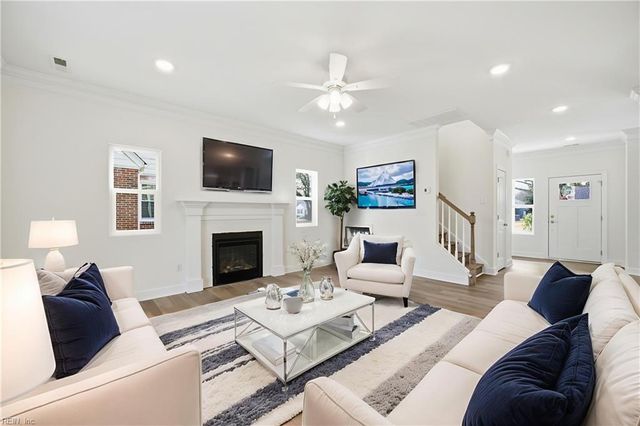 128 Blake Rd, Norfolk, VA 23505