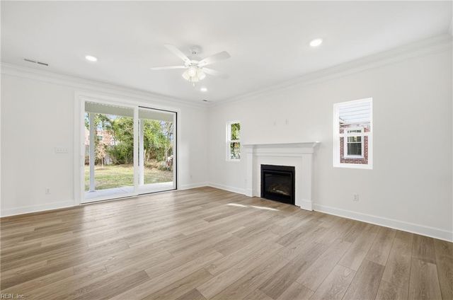 128 Blake Rd, Norfolk, VA 23505