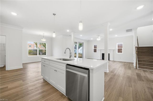 128 Blake Rd, Norfolk, VA 23505