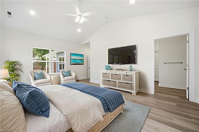 128 Blake Rd, Norfolk, VA 23505