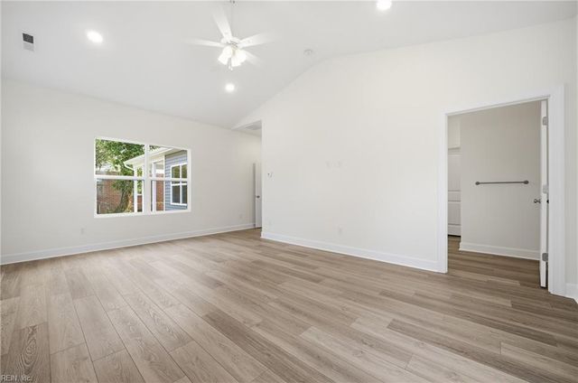 128 Blake Rd, Norfolk, VA 23505