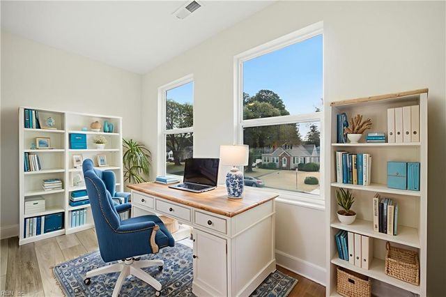 128 Blake Rd, Norfolk, VA 23505