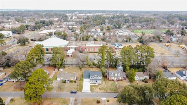 128 Blake Rd, Norfolk, VA 23505