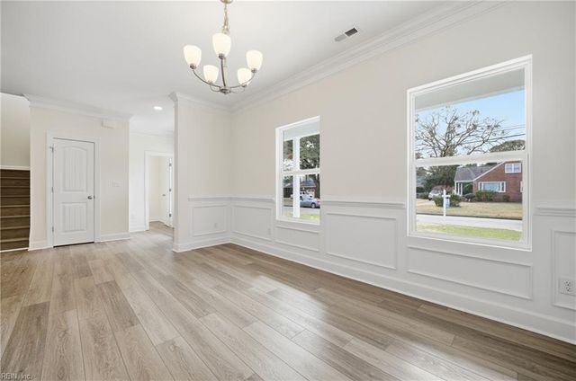 128 Blake Rd, Norfolk, VA 23505