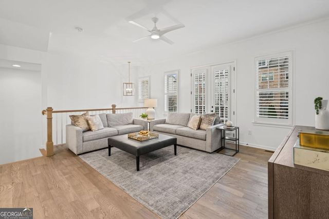 15 Lochurst Lane, Roswell, GA 30076