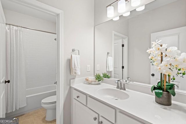 15 Lochurst Lane, Roswell, GA 30076