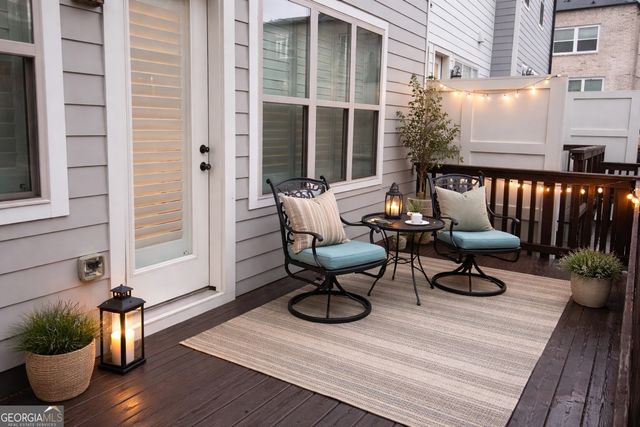 15 Lochurst Lane, Roswell, GA 30076