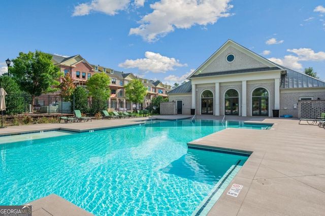 15 Lochurst Lane, Roswell, GA 30076