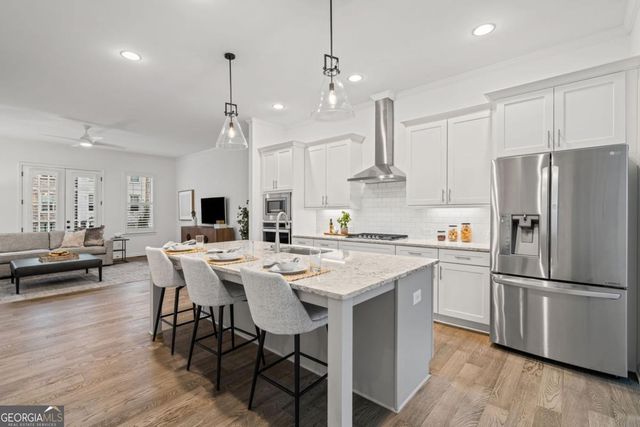 15 Lochurst Lane, Roswell, GA 30076