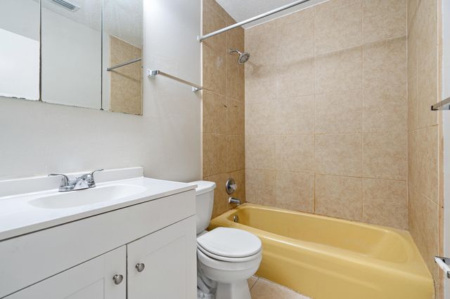 145 4Th Avenue APT C2, Shalimar, FL 32579