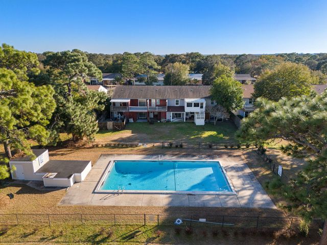 145 4Th Avenue APT C2, Shalimar, FL 32579