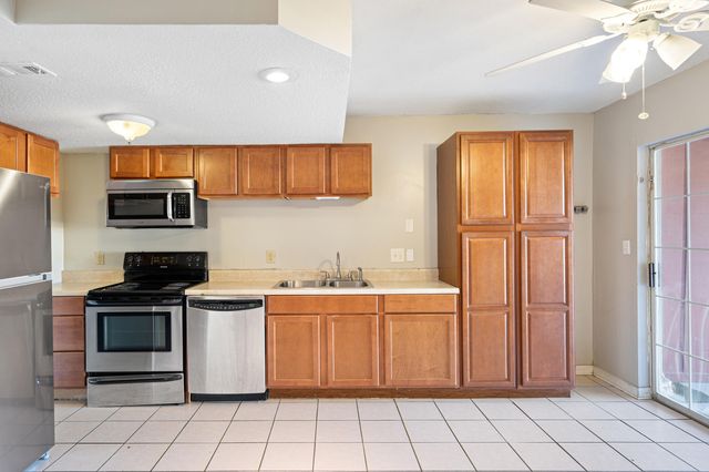 145 4Th Avenue APT C2, Shalimar, FL 32579