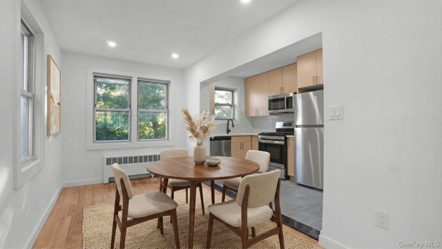 4135 Murdock Avenue, Bronx, NY 10466