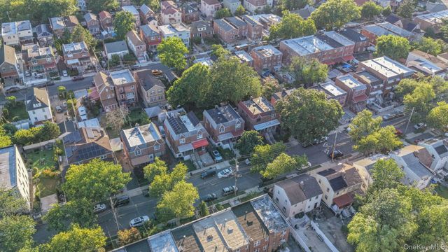 4135 Murdock Avenue, Bronx, NY 10466