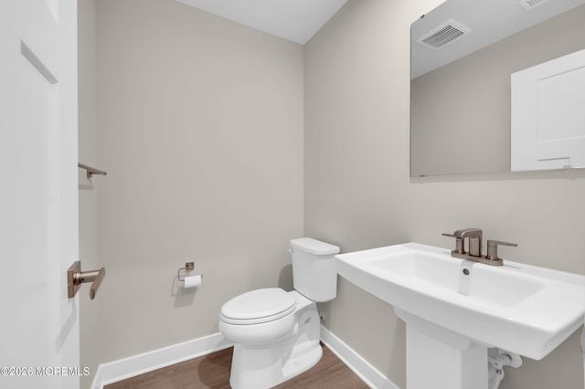 9 Halifax Road, Bayville, NJ 08721