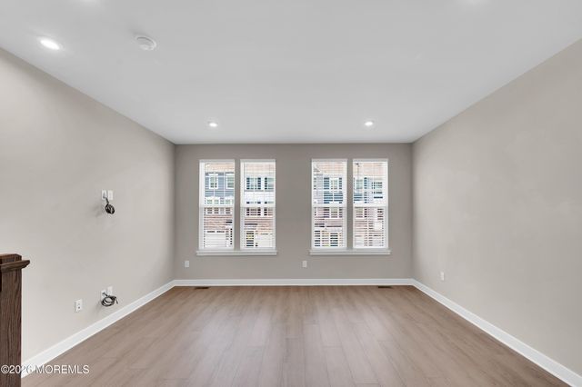9 Halifax Road, Bayville, NJ 08721