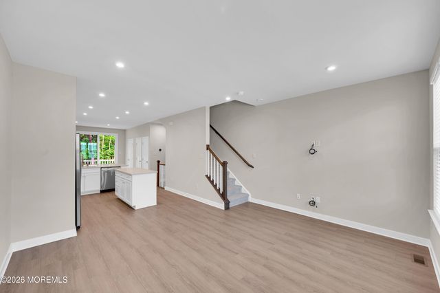 9 Halifax Road, Bayville, NJ 08721