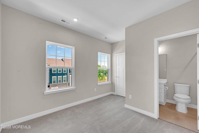 9 Halifax Road, Bayville, NJ 08721