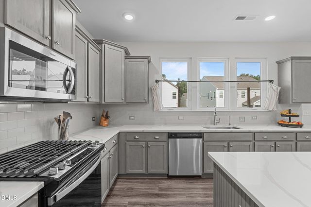 1400 Addison Lake Street, Fuquay Varina, NC 27526