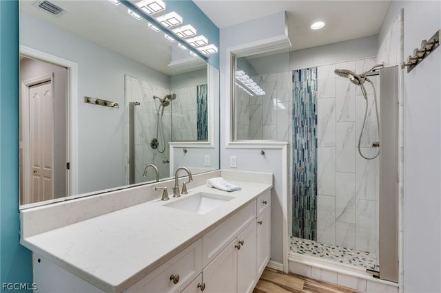 8096 Queen Palm LN 217, Fort Myers, FL 33966
