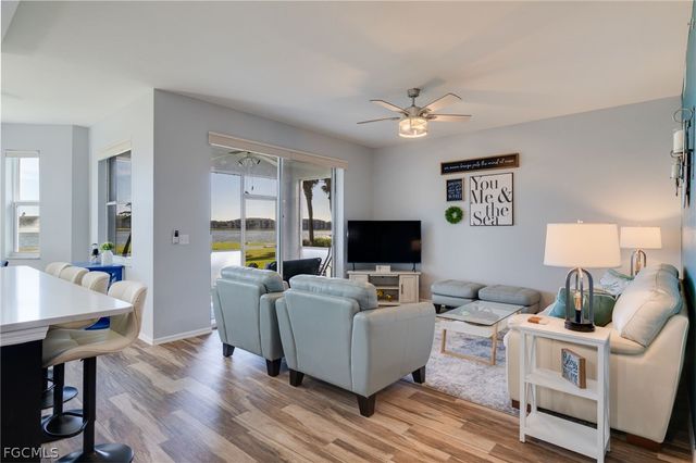 8096 Queen Palm LN 217, Fort Myers, FL 33966