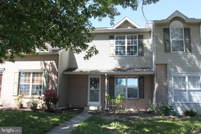 39 SOUTHMONT DR, Enola, PA 17025