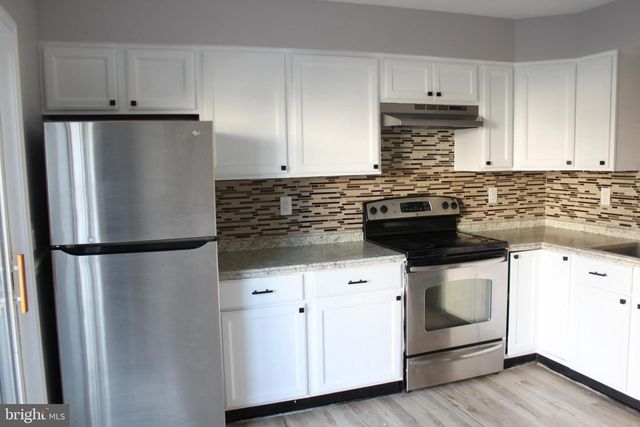 39 SOUTHMONT DR, Enola, PA 17025
