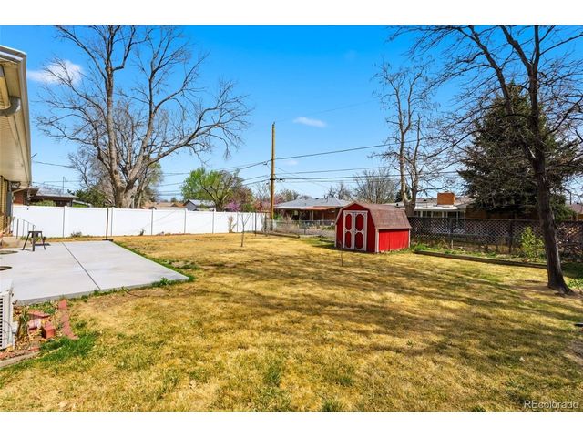 160 S 15th Avdr Dr, Brighton, CO 80601