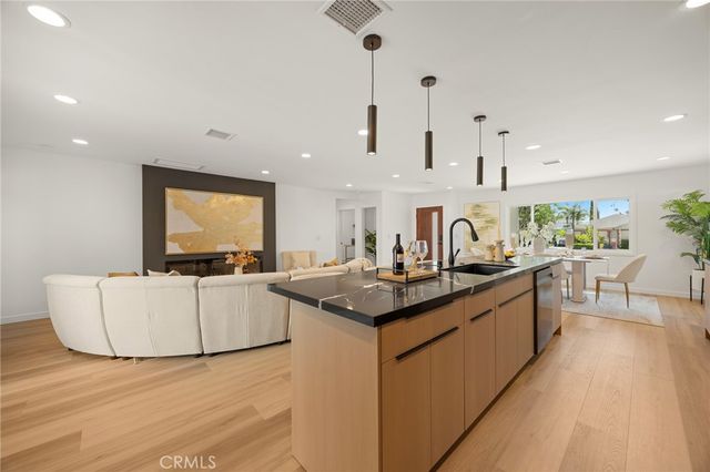 171 S Daisy Avenue, Pasadena, CA 91107