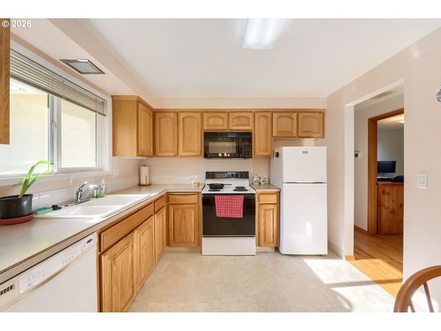 14 Se 199TH Ave, Portland, OR 97233