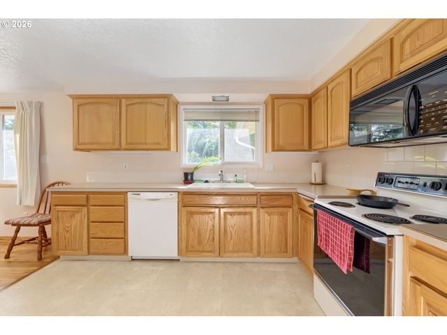 14 Se 199TH Ave, Portland, OR 97233