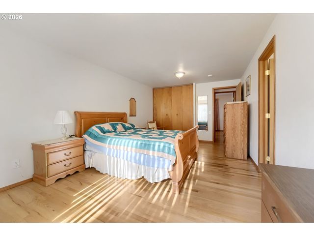 14 Se 199TH Ave, Portland, OR 97233