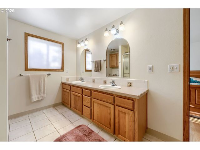 14 Se 199TH Ave, Portland, OR 97233