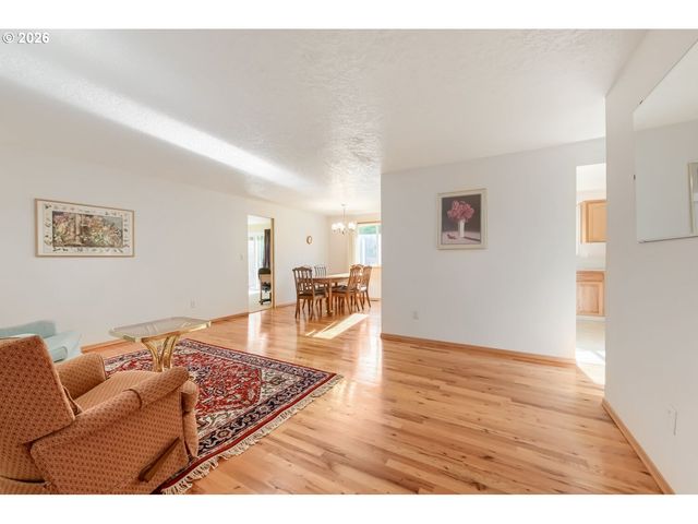 14 Se 199TH Ave, Portland, OR 97233