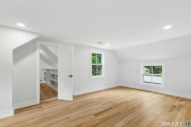 110 Cross Highway, Westport, CT 06880
