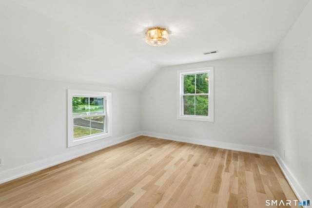 110 Cross Highway, Westport, CT 06880