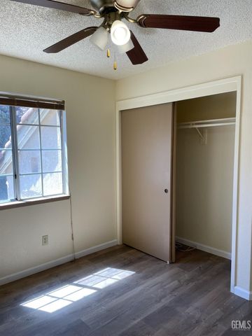 6213 Quaking Aspen Street, Bakersfield, CA 93313