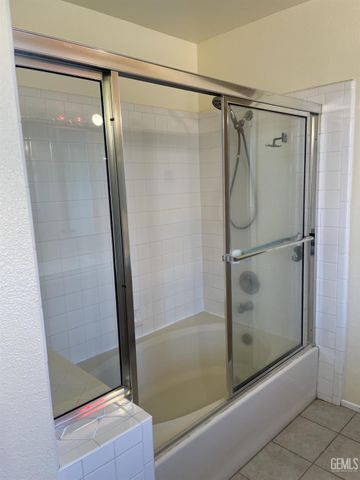 6213 Quaking Aspen Street, Bakersfield, CA 93313