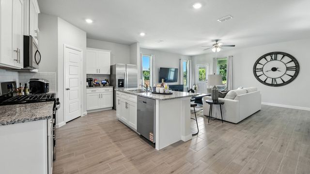 1233 TREEHOUSE Lane, Decatur, TX 76234