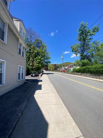 31 Mountain Avenue 1, Highland Falls, NY 10928