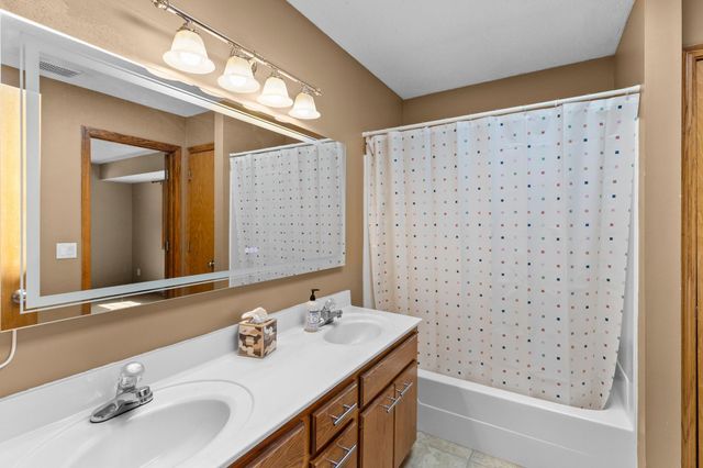 3111 Joyce Court, Eagan, MN 55121