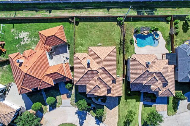 14207 Bay Cliff Court, Houston, TX 77077